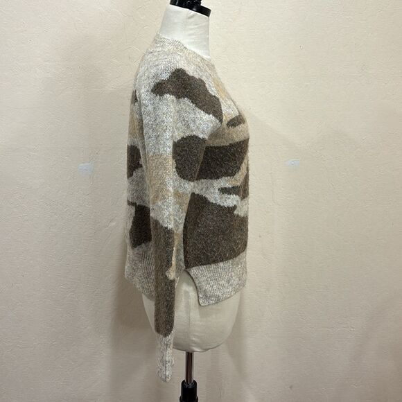NEW! Anthropologie MOTH Marjorie Camo Sweater - Size XS - $120 - Picture 7 of 13